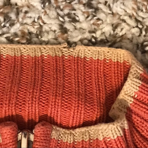 3/$30 Woolrich Quarter Zip Mock Neck Ribbed Sweater - Picture 4 of 7